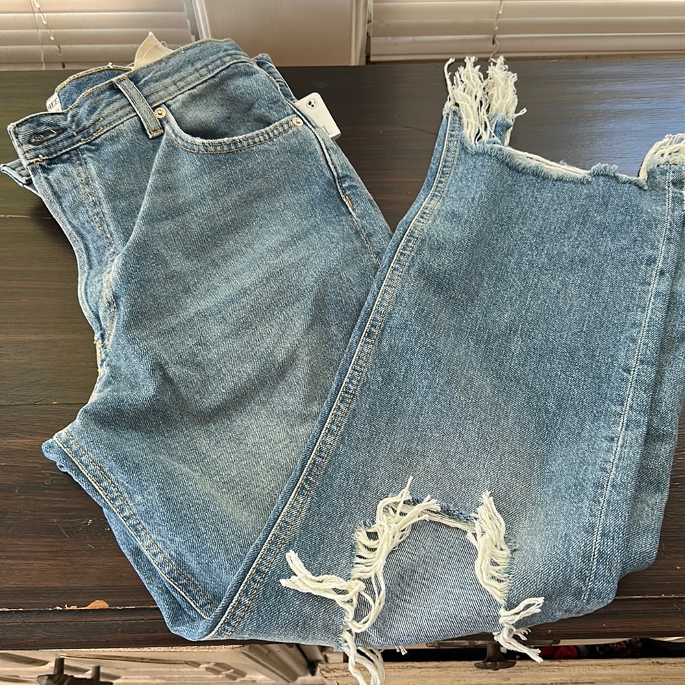 Free people distressed straight leg jeans NWT